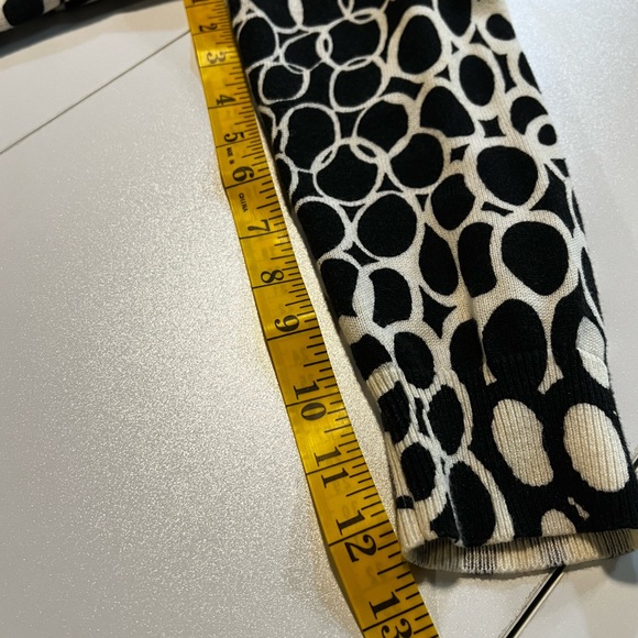 The Limited Button Up Cardigan 100% Cotton Size Medium  3/4” Sleeves - Picture 5 of 7